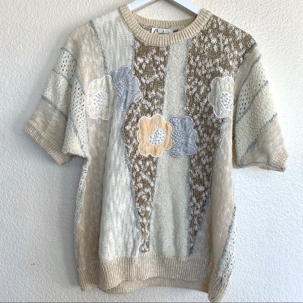 Vintage Knit Floral Appliqué Short Sleeve Sweater